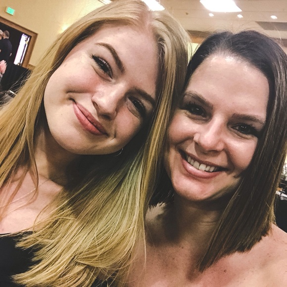 💗 Hey Y’all!! - Picture 1 of 8